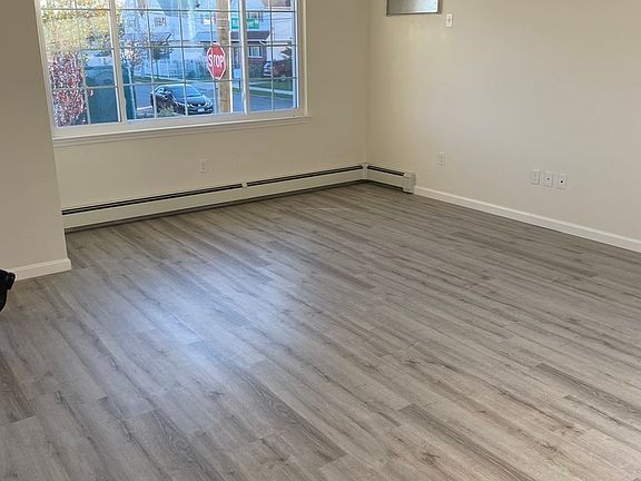 4th image of 625 Beach 63 St #1