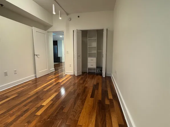 800 Jackson Street image 10 of 36