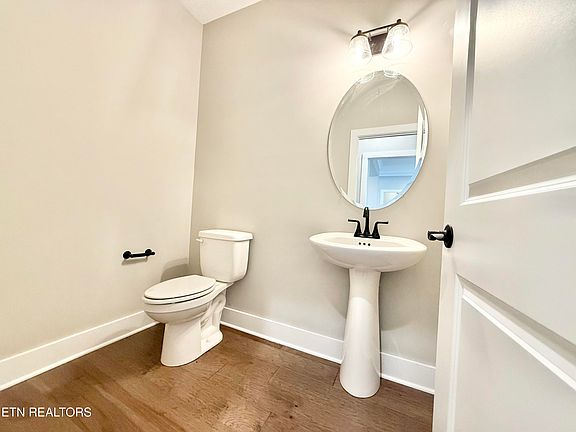 5th image of 2426 Tributary Dr