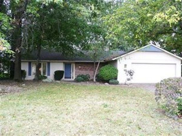 1st image of 9630 Pebble Brook Ln