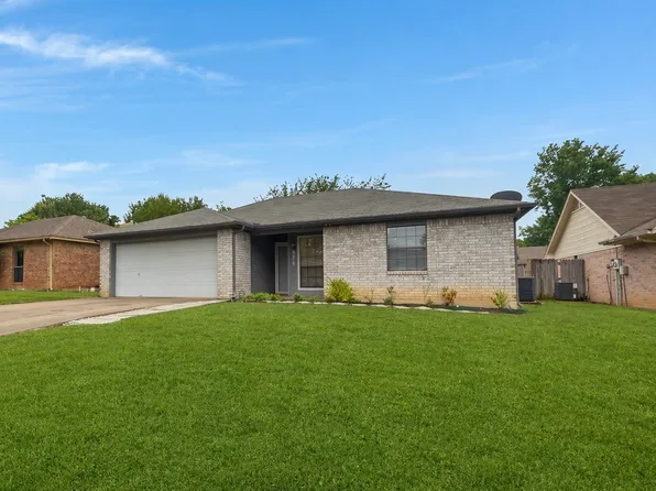 2816 Terry Ct, Denton, TX 76209