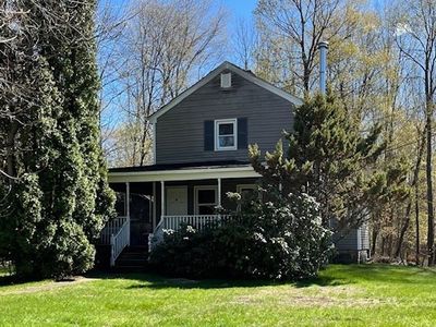 41 Main St, Hubbardston, MA, 01452