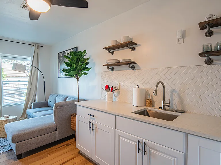 8133 W Heatherbrae Dr — Photo 1