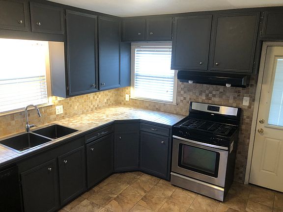 4th image of 102 Glendale Dr