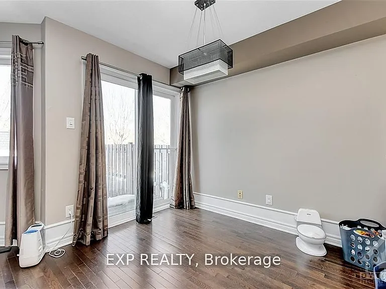 535 Salzburg Dr — Photo 9