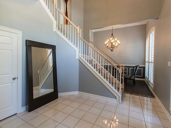 3rd image of 4004 Shores Ct