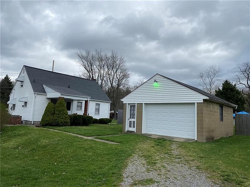 2nd image of 1026 Loraine Ave