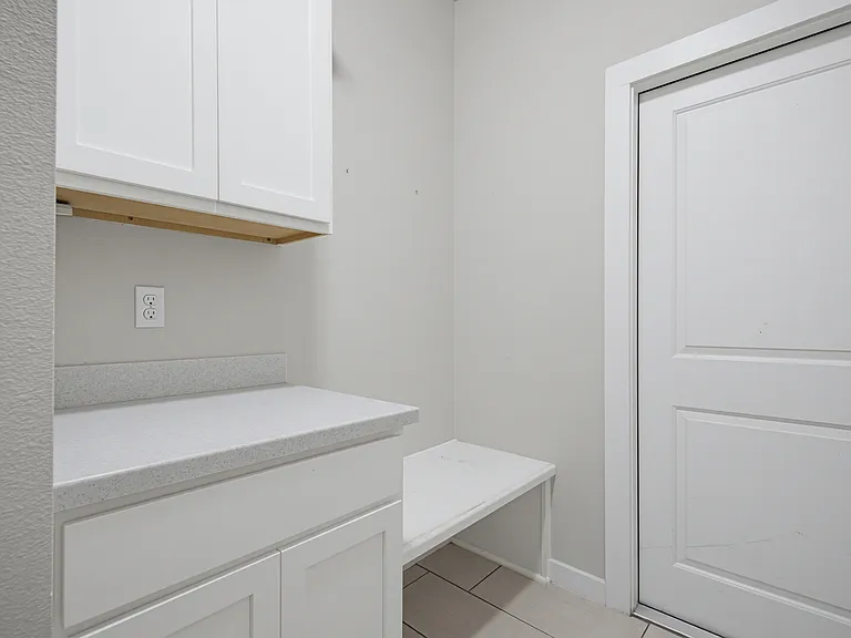 1012 Pasadena St — Photo 17