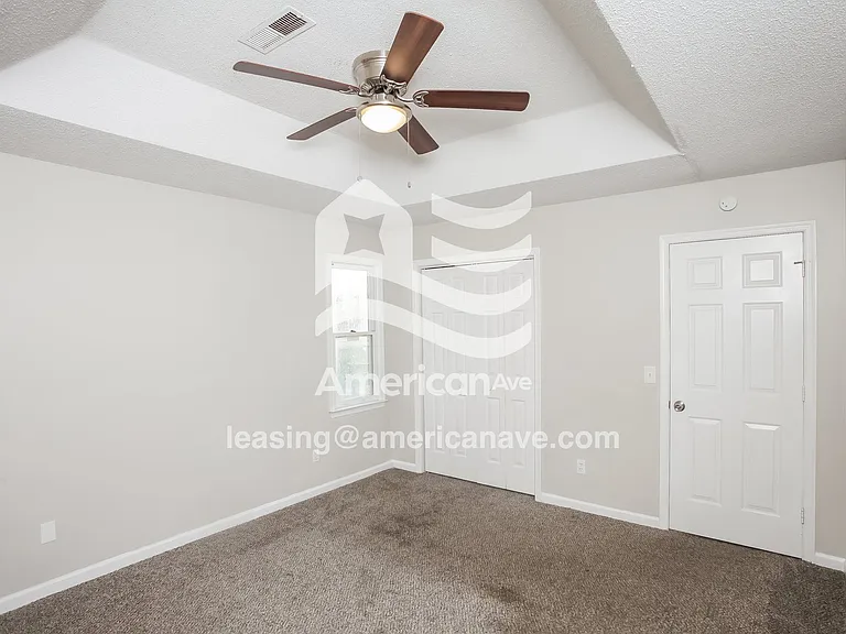 14688_010_main_bedroom_14137869.jpg
