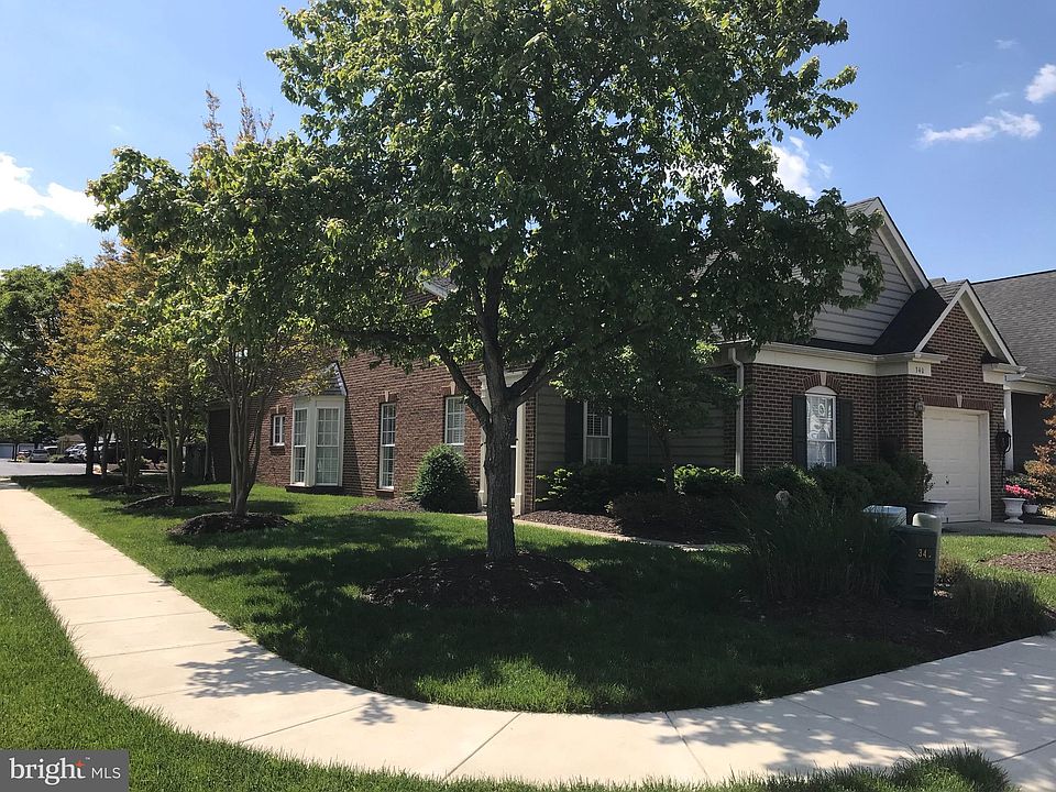 1st image of 340 Hamlet Cir