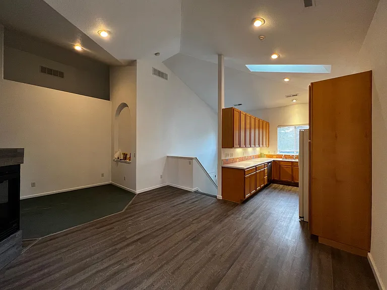 Dining Area c