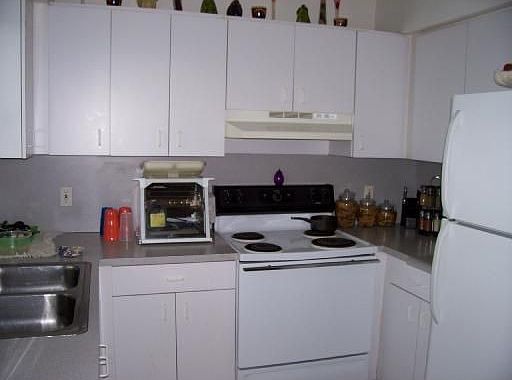 5th image of 1313 NW 11th Pl