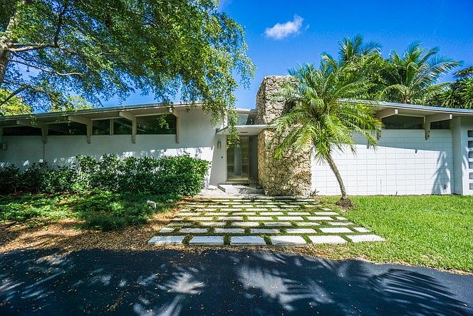 Welcome to 11101 SW 64th Avenue