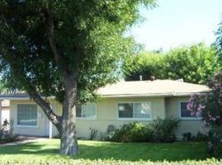 2039 E Petunia St, Glendora, CA 91740