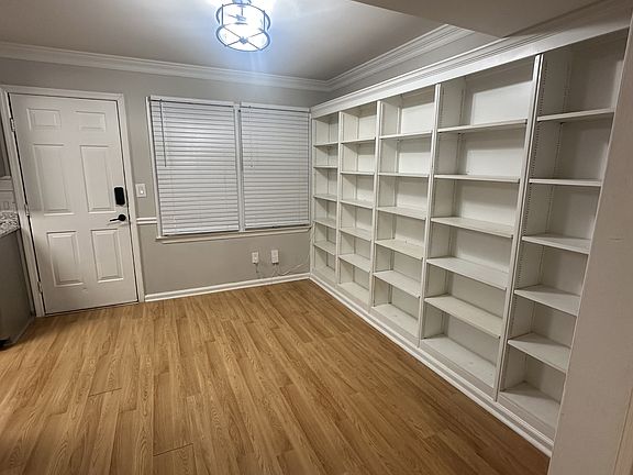 3rd image of 1722 Ward Ave NE #1