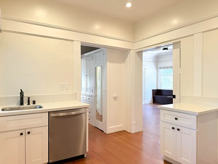 4242 Campus Ave — Photo 18