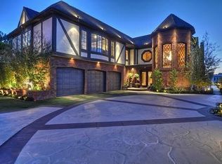 16 Geneve, Newport Beach, CA 92660
