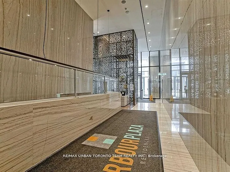 100 Harbour St #2402 — Photo 3