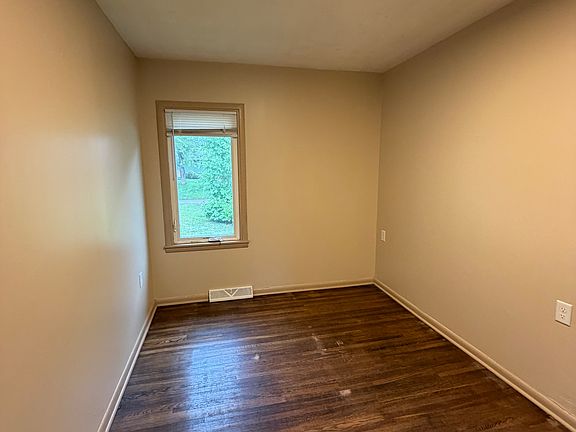 5th image of 1244 133rd Ln NE