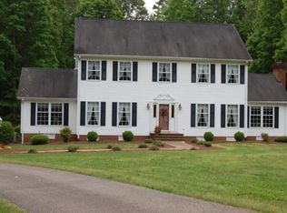 2805 Cedar Hill Rd, Blackstone, VA 23824