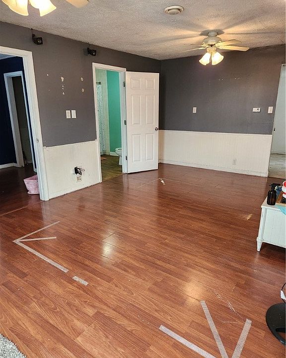 222 E Elm St, Cowden, IL 62422 Zillow