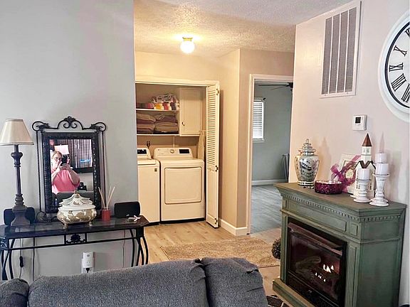 4th image of 67 Adkins St