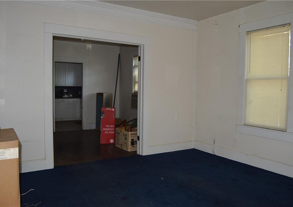 2nd image of 3113 Owen Ave