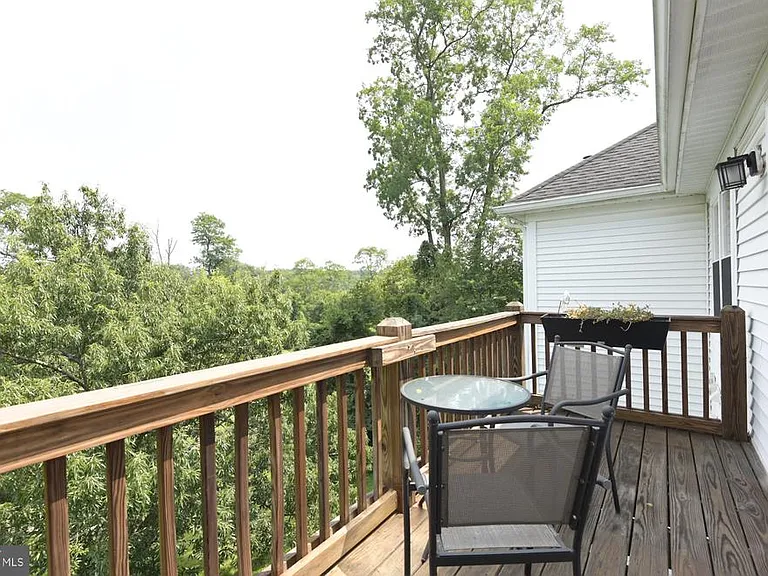 526 Brickhouse Rd — Photo 20