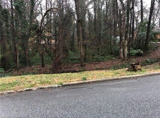 701 Overbrook Dr, High Point, NC 27262