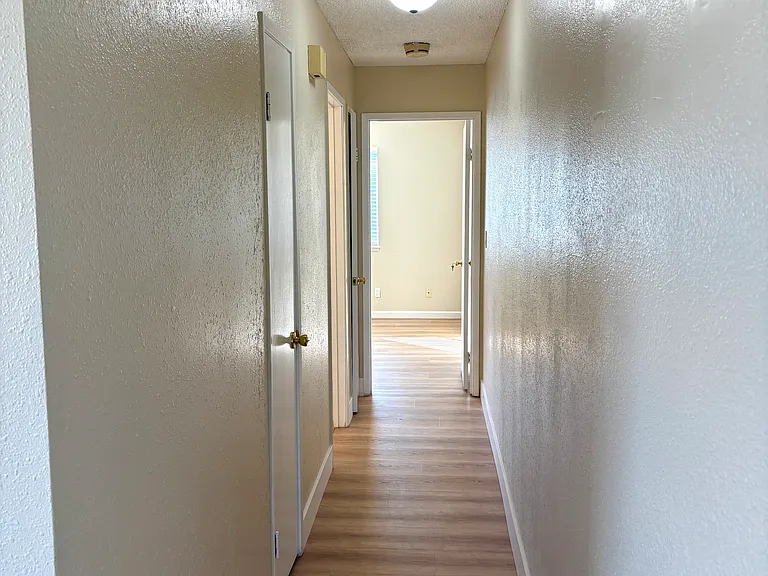 3 Lewis Ave #5 — Photo 9
