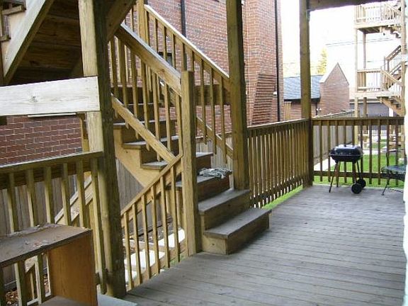 5th image of 1954 W Warner Ave #3
