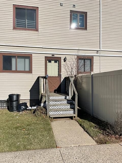 1st image of 457 Fanning St #B