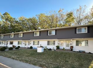 811 17th St #811, Bettendorf, IA 52722