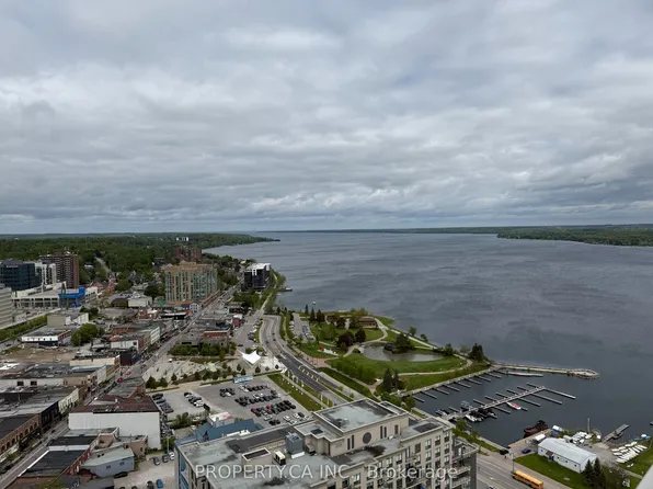 39 Mary St #2905, Barrie, ON L4N 1S9