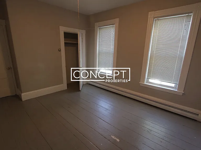 423-429 Franklin Street — Photo 7