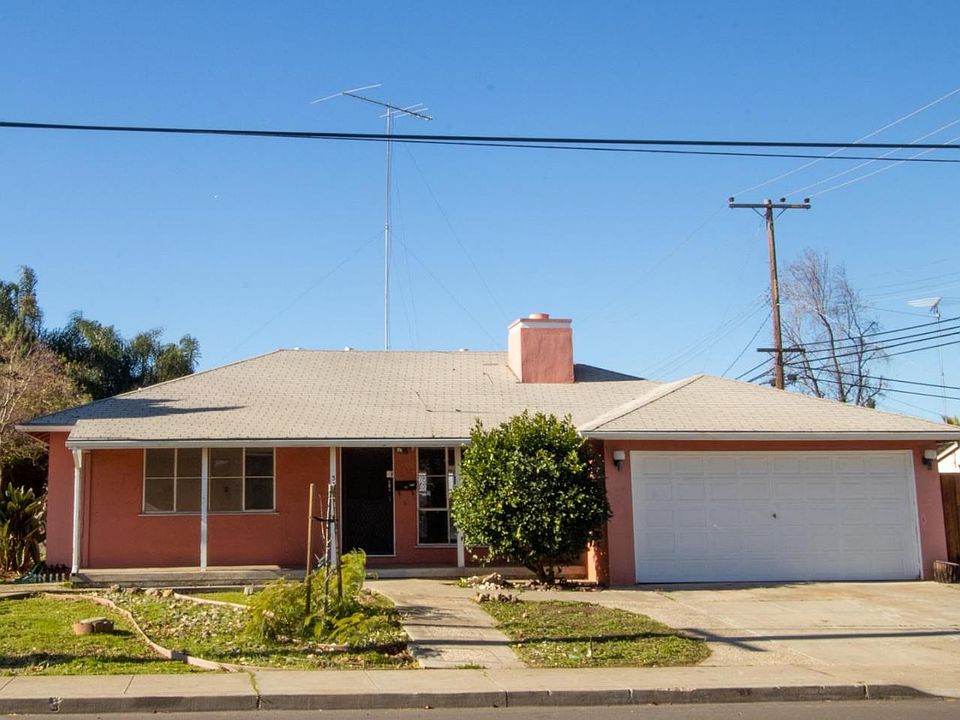 1st image of 324 N Cypress Ave
