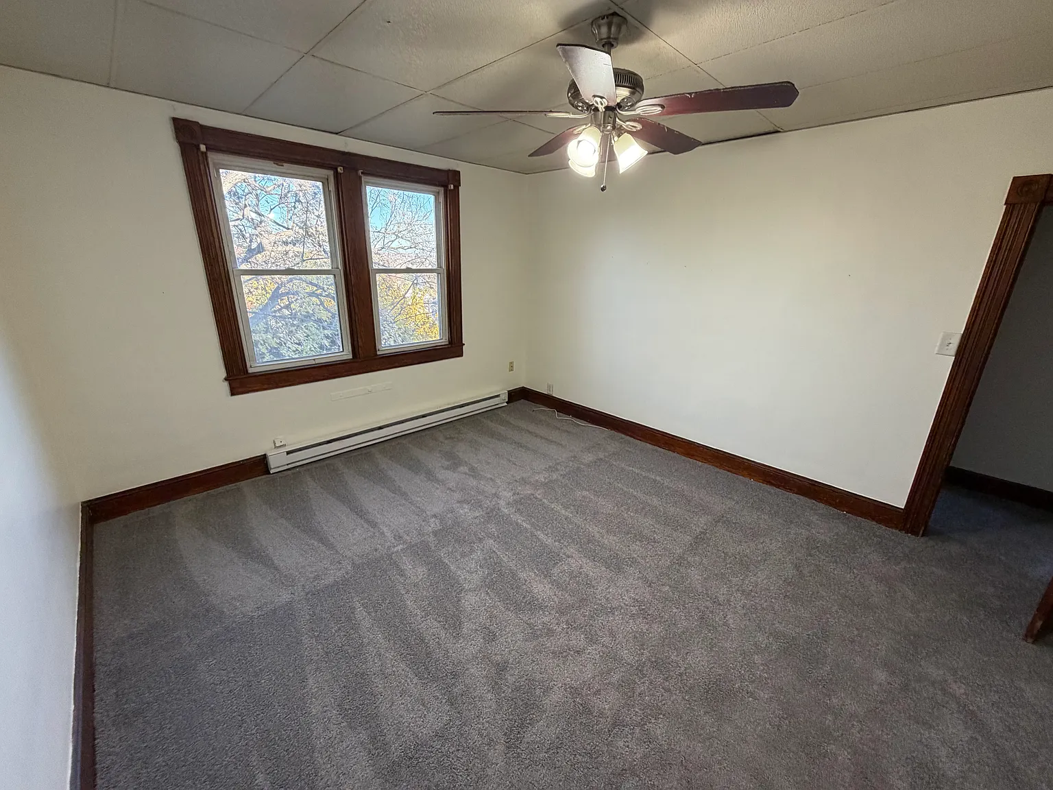 1 bed, 800 sqft, $1,250 — Photo 3