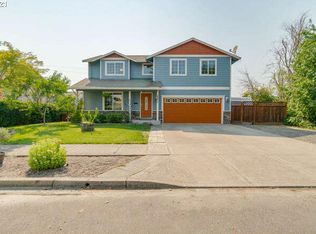 2071 NW Meadows Dr, McMinnville, OR 97128
