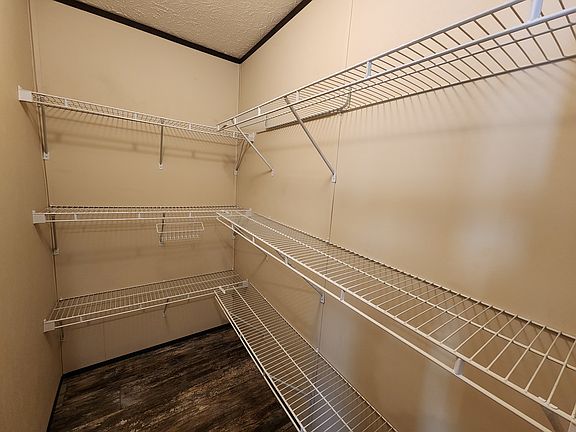 4th image of 1250 Strandwyck Dr #380