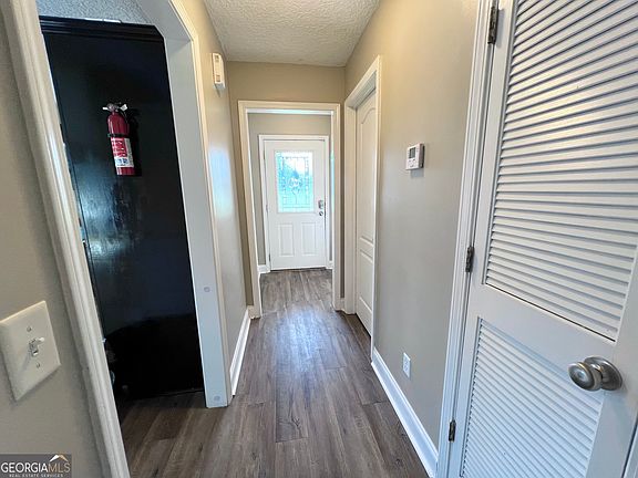 5th image of 345 Longwood Dr