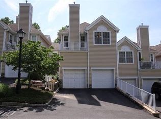 42 Springholm Dr, Berkeley Heights, NJ 07922