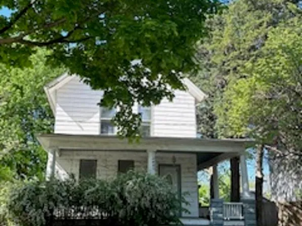 2409 5th Ave, Moline, IL 61265