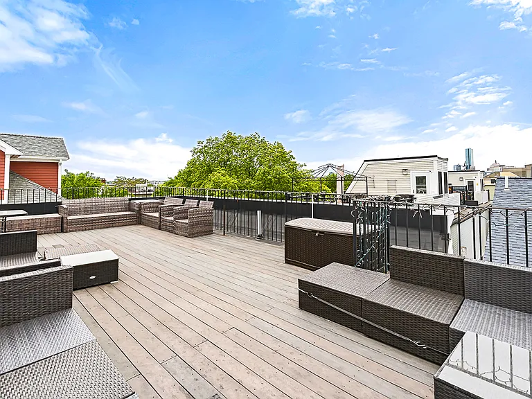 180 Gold St #3 — Photo 25
