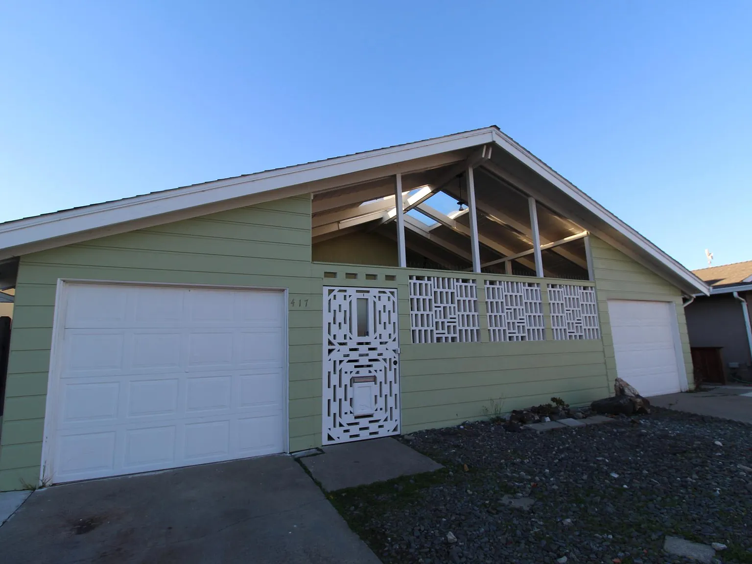 3 bed, 1550 sqft, $4,500 — Photo 1