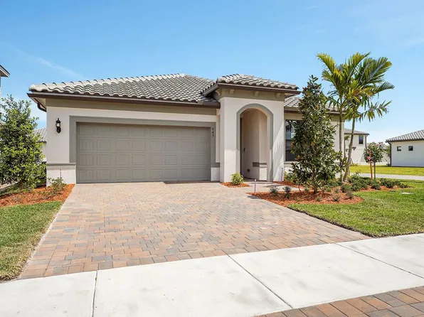 845 SE Courances Dr, Port Saint Lucie, FL 34984