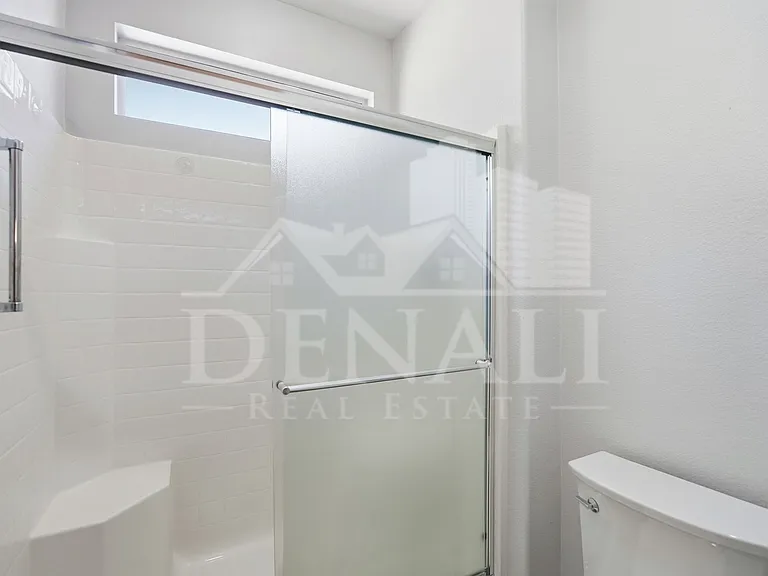 16536 W Rock Springs Ln — Photo 17
