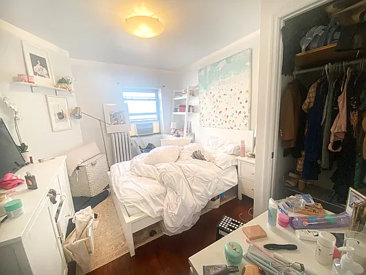 Rented by Corcoran | media 16