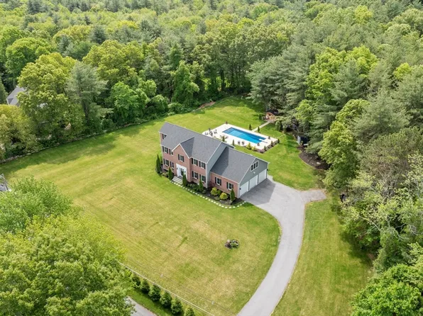 324 Old Harvard Rd, Boxboro, MA 01719
