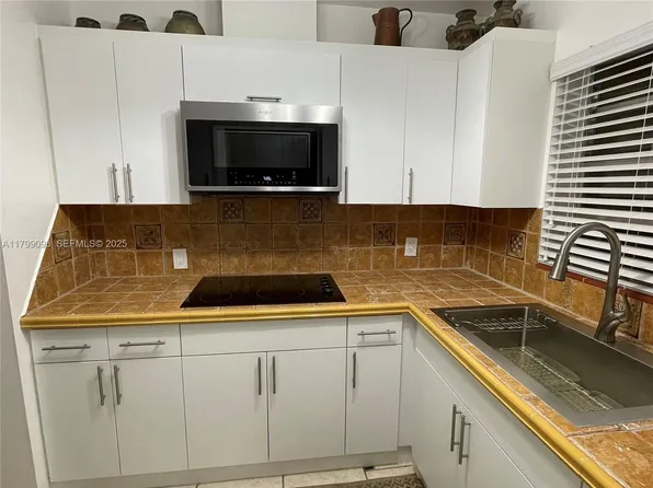 63 NW 51st Ave #63, Miami, FL 33126