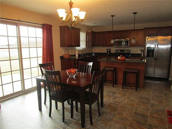 5th image of 9771 Augusta Ln
